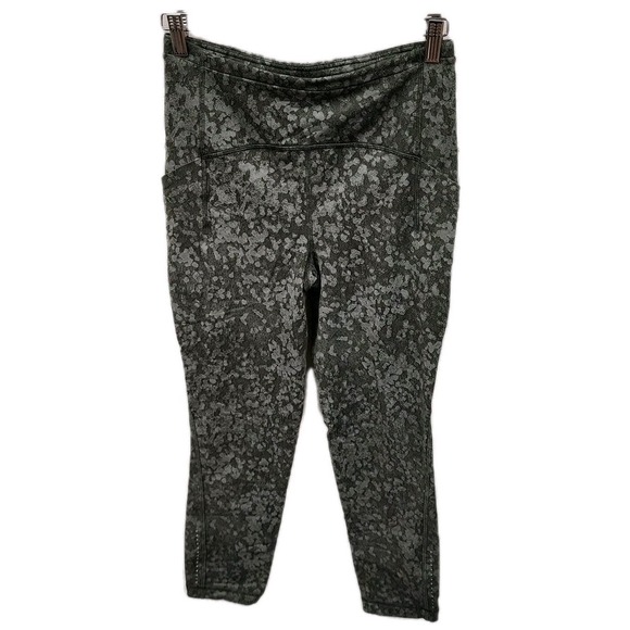 lululemon athletica Pants - Lululemon Crop Leggings Womens 8 Black Gray Camo Side Pocket Athletic LW6AK8S